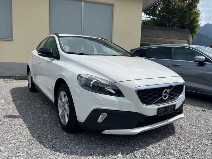 Volvo V40 Cross Country T4 2.0 AWD Momentum Geartronic